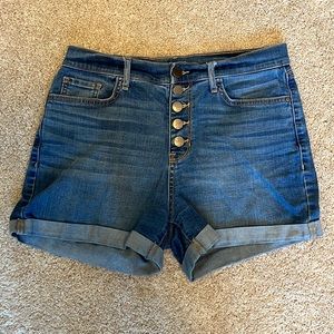 a.n.a. High-Rise Denim 3.5” Inseam Jean Shorts